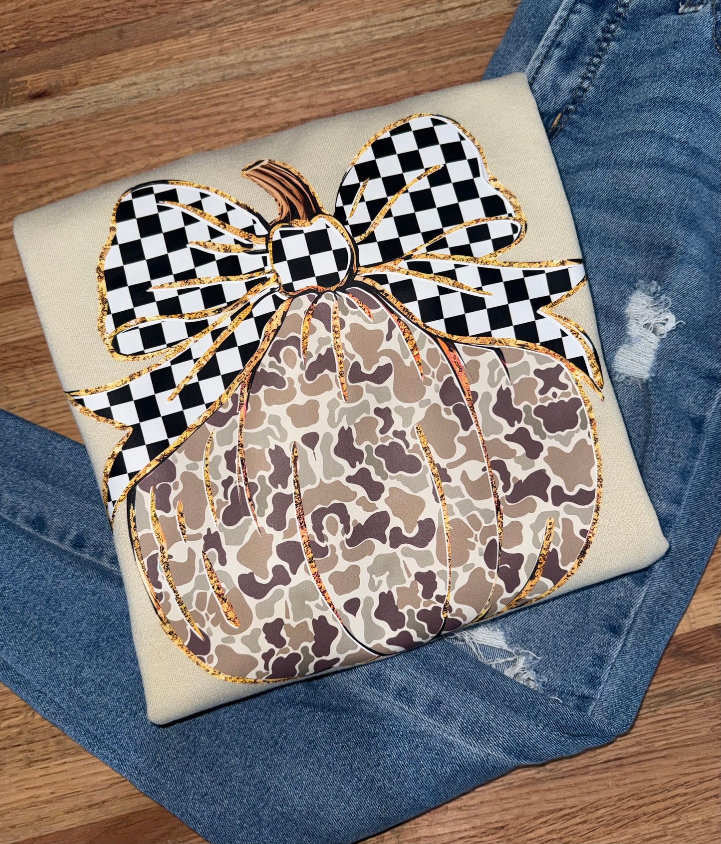 Camo pumpkin crewneck