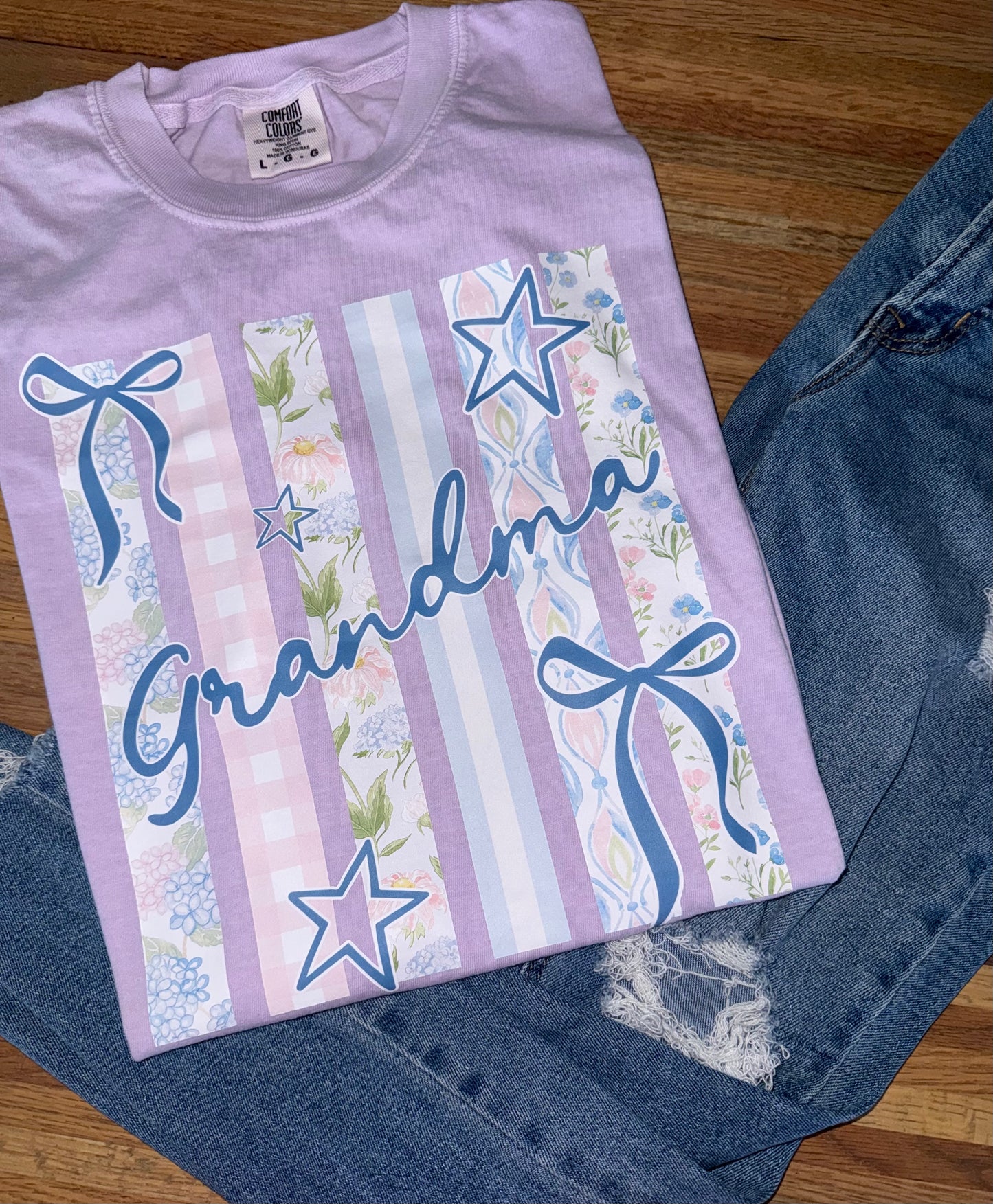 Love Grandma Tee