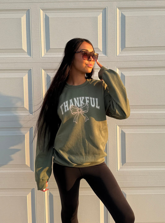 Thankful Crewneck In Military Green