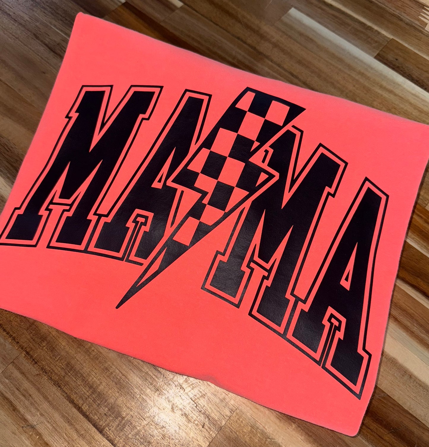 CHECKERED MAMA TEE