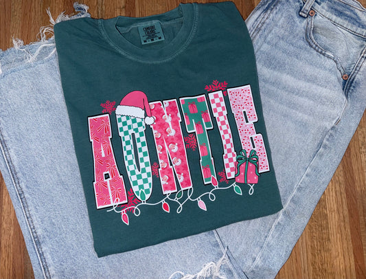 Christmas Auntie Comfort Color Tee